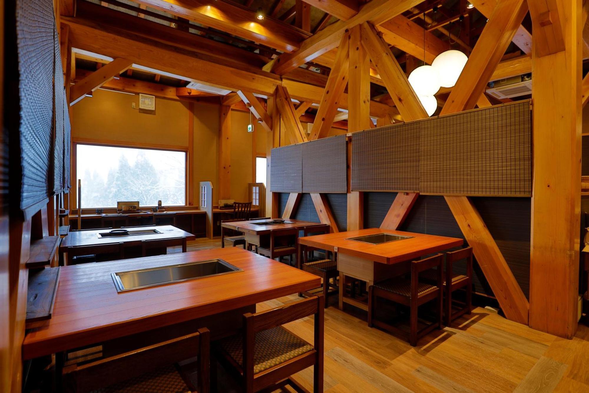 Miyama Ouan Kyoritsu Resort Takayama  Bagian luar foto Interior of a restaurant in Japan